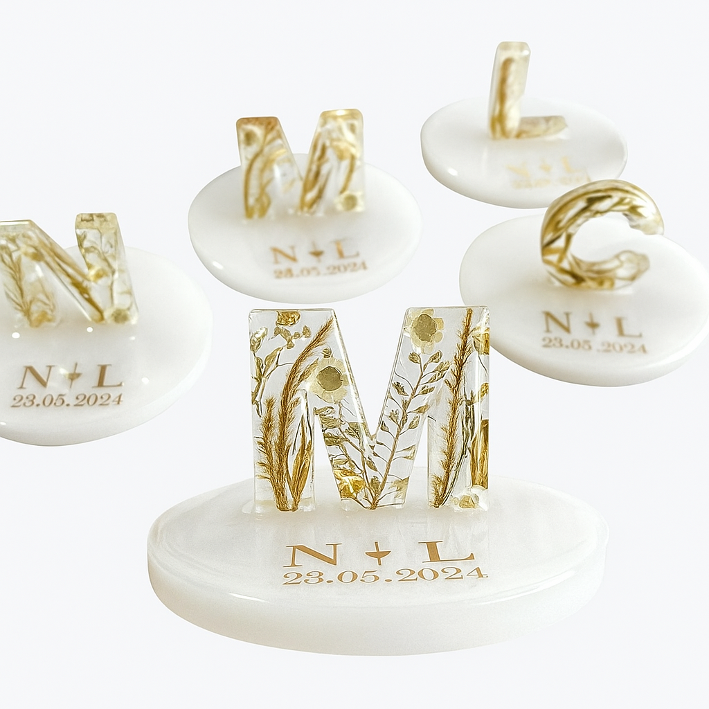 Personalized Resin Initials with Stand